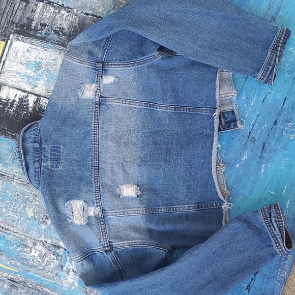 Denim Blvd Los Angeles womens distressed cropped jean jacket - Picture 9 of 12